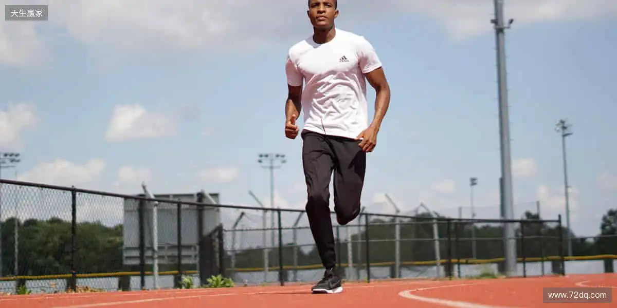 📺 实时解说,带你沉浸式感受赛场心跳!